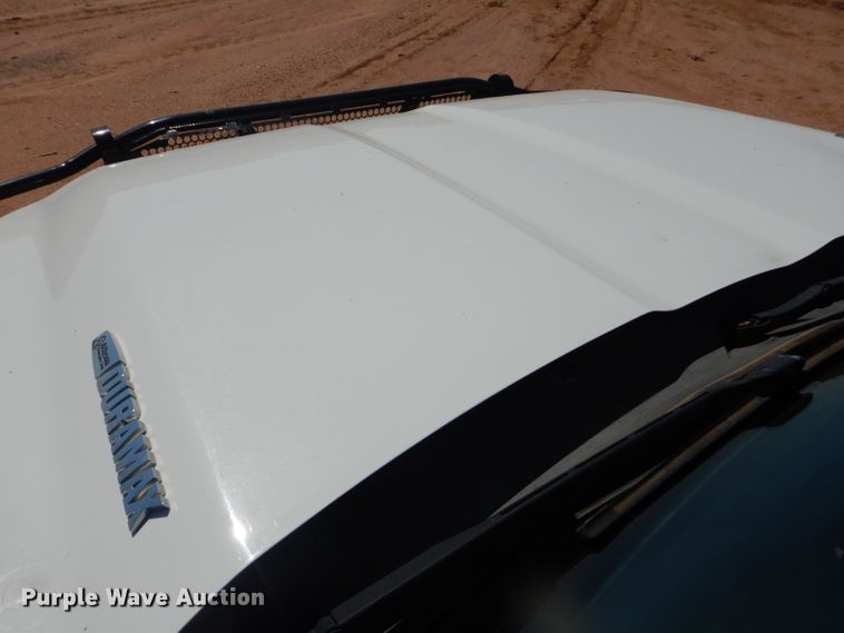 image for item DJ8996 2015 Chevrolet Silverado 3500HD  Crew Cab flatbed pickup truck