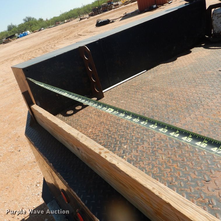 image for item DJ8996 2015 Chevrolet Silverado 3500HD  Crew Cab flatbed pickup truck