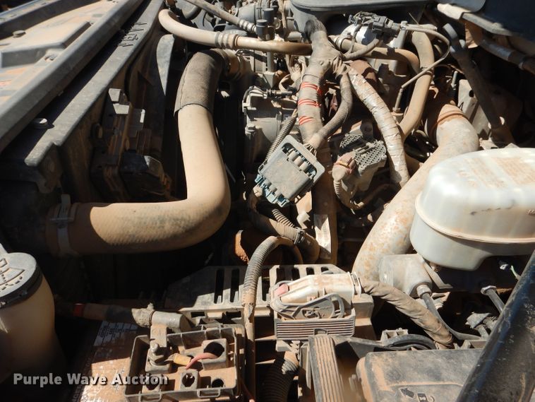 image for item DJ8996 2015 Chevrolet Silverado 3500HD  Crew Cab flatbed pickup truck