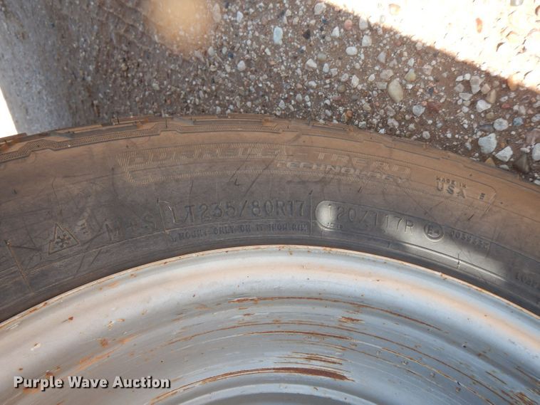 image for item DJ8996 2015 Chevrolet Silverado 3500HD  Crew Cab flatbed pickup truck