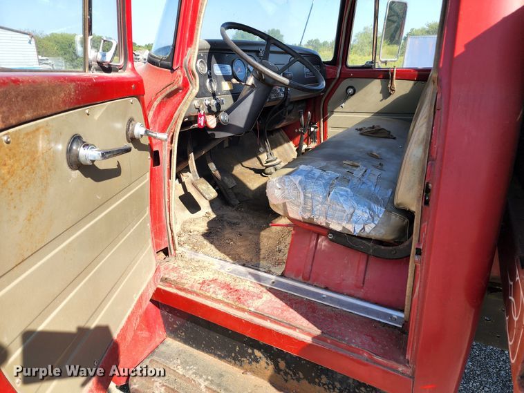 image for item DL6675 1968 International Loadstar 1600  dump flatbed truck