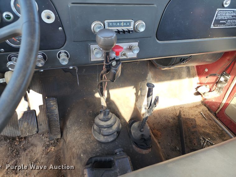 image for item DL6675 1968 International Loadstar 1600  dump flatbed truck