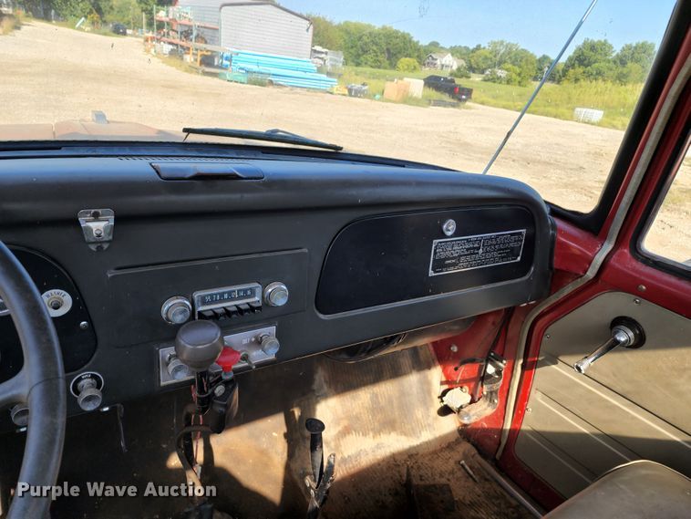 image for item DL6675 1968 International Loadstar 1600  dump flatbed truck