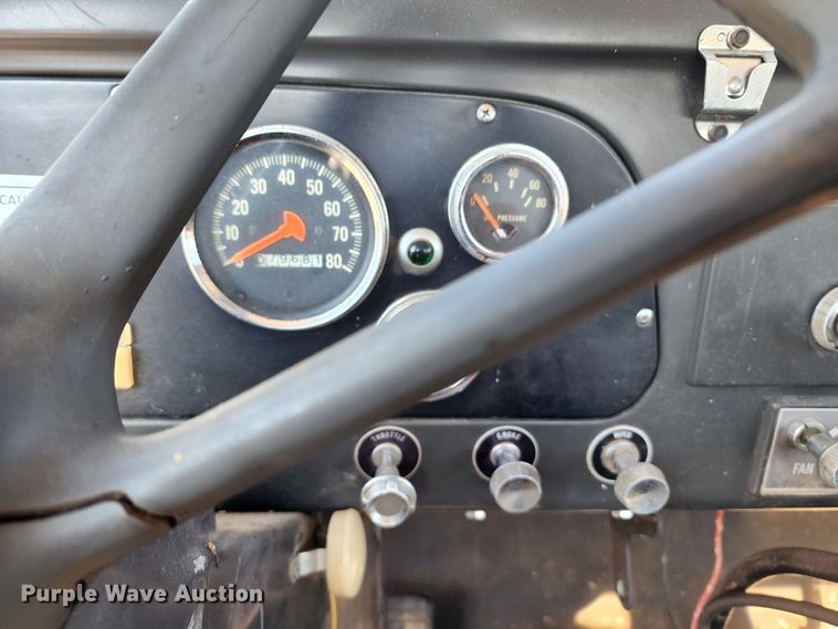 image for item DL6675 1968 International Loadstar 1600  dump flatbed truck