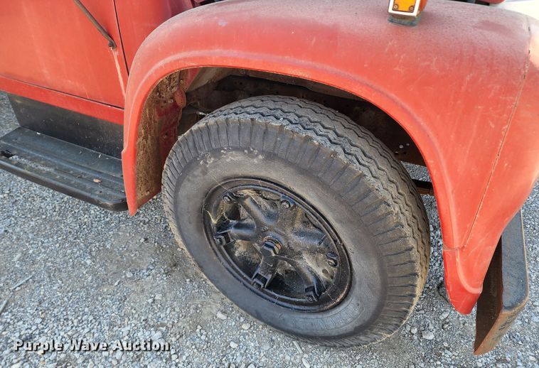 image for item DL6675 1968 International Loadstar 1600  dump flatbed truck