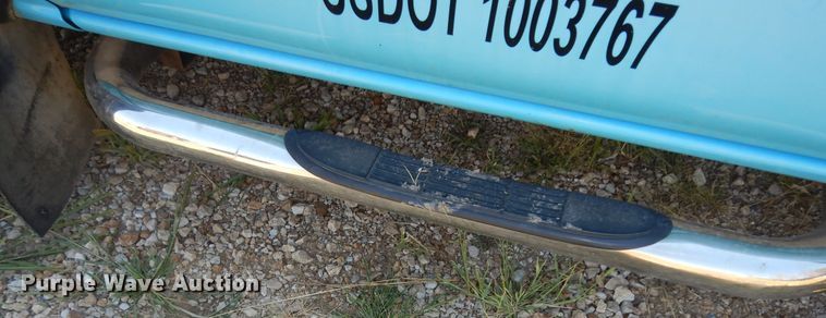 image for item DM3131 2005 Chevrolet Silverado 3500  tow truck