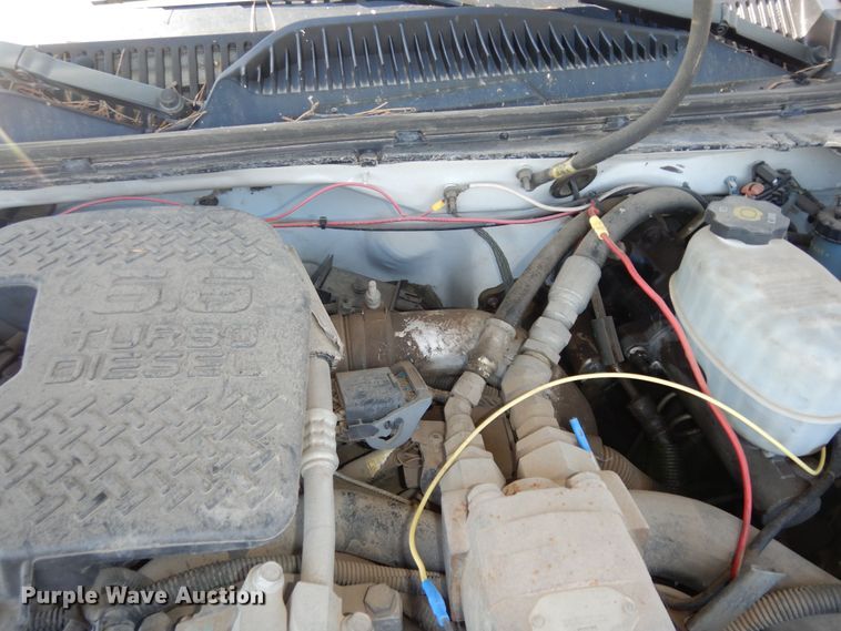 image for item DM3131 2005 Chevrolet Silverado 3500  tow truck