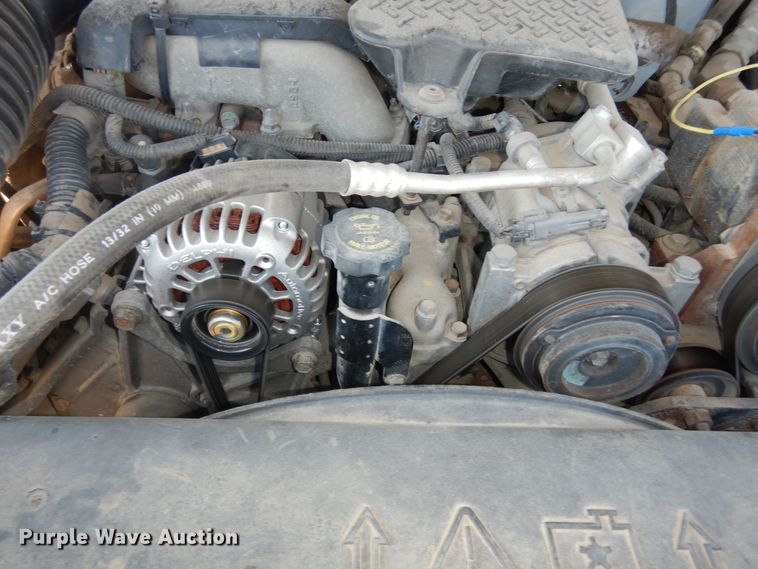 image for item DM3131 2005 Chevrolet Silverado 3500  tow truck