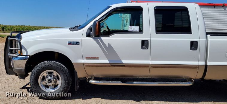 image for item DM8015 2003 Ford F250 Super Duty Lariat  Crew Cab pickup truck