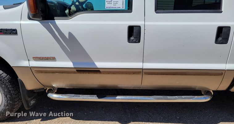 image for item DM8015 2003 Ford F250 Super Duty Lariat  Crew Cab pickup truck