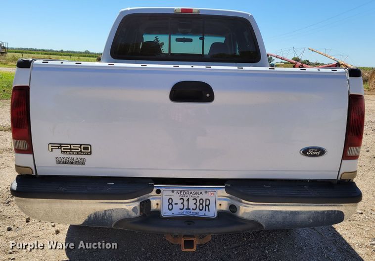 image for item DM8015 2003 Ford F250 Super Duty Lariat  Crew Cab pickup truck