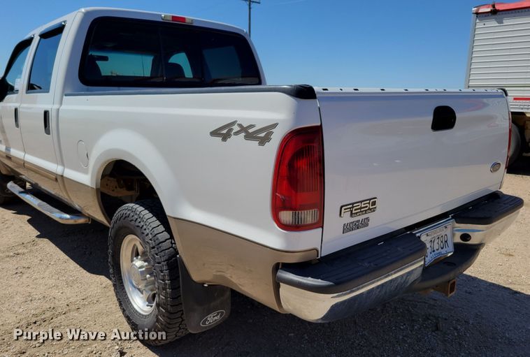 image for item DM8015 2003 Ford F250 Super Duty Lariat  Crew Cab pickup truck