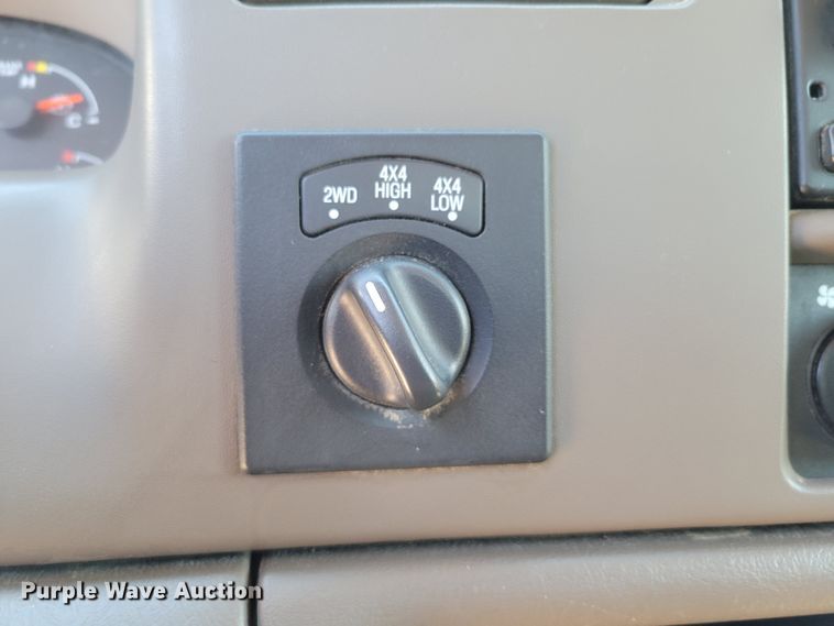 image for item DM8015 2003 Ford F250 Super Duty Lariat  Crew Cab pickup truck