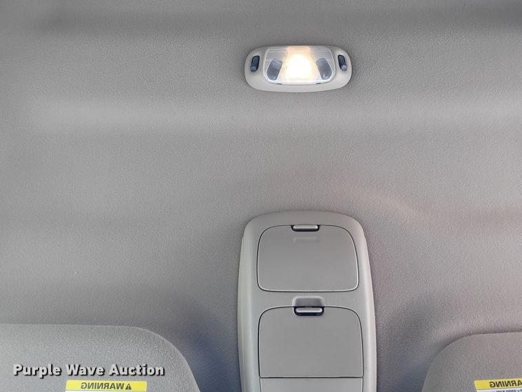 image for item DM8015 2003 Ford F250 Super Duty Lariat  Crew Cab pickup truck