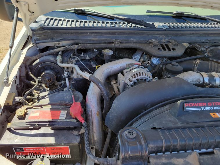 image for item DM8015 2003 Ford F250 Super Duty Lariat  Crew Cab pickup truck