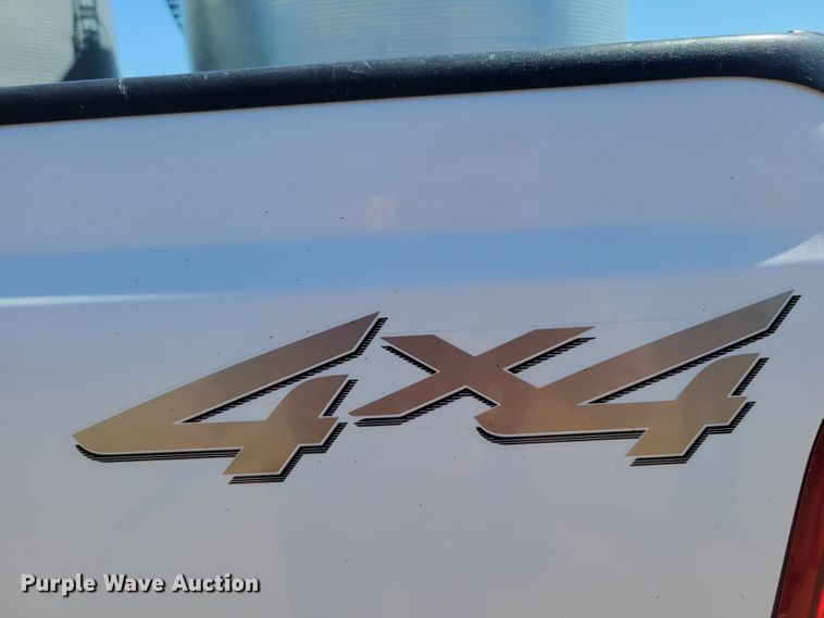 image for item DM8015 2003 Ford F250 Super Duty Lariat  Crew Cab pickup truck