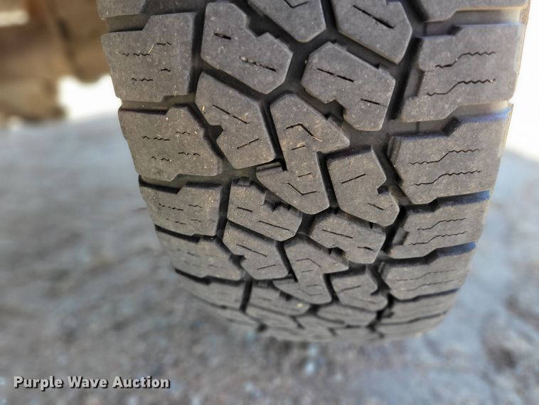 image for item DM8015 2003 Ford F250 Super Duty Lariat  Crew Cab pickup truck