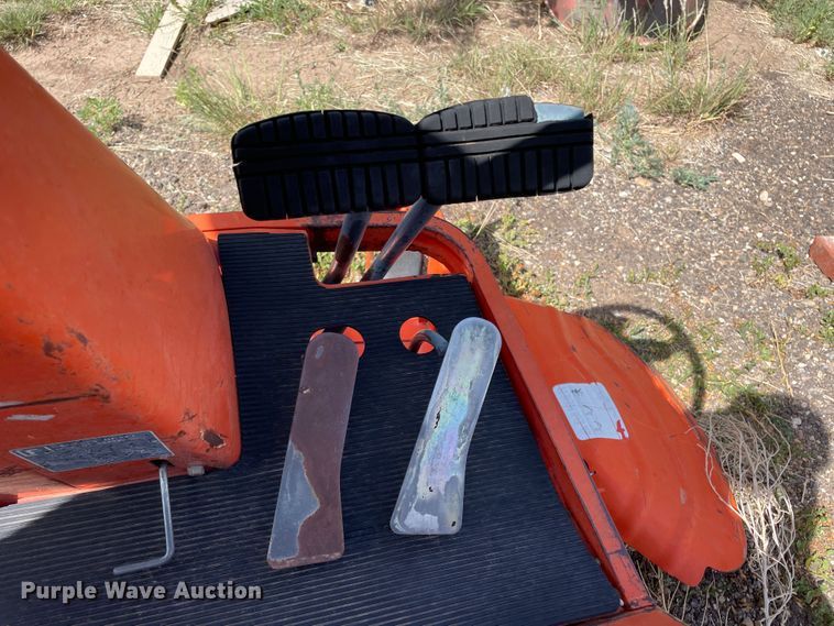 image for item DN5109 Kubota F2000  lawn mower