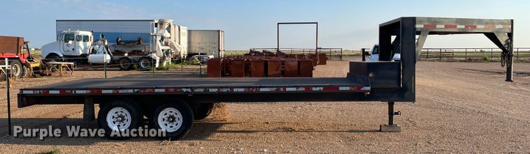 image for item DN5154 1999 Bohnert  flatbed trailer