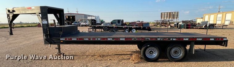 image for item DN5154 1999 Bohnert  flatbed trailer