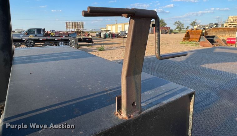 image for item DN5154 1999 Bohnert  flatbed trailer