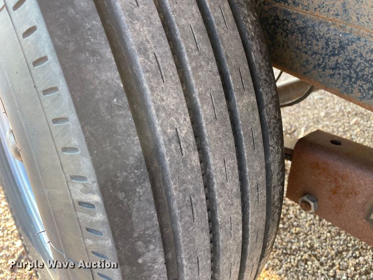 image for item DN5154 1999 Bohnert  flatbed trailer