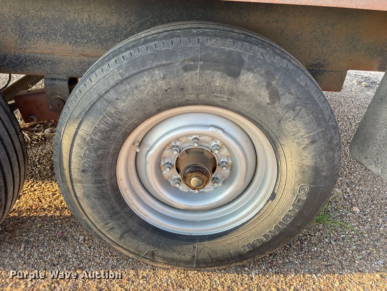 image for item DN5154 1999 Bohnert  flatbed trailer