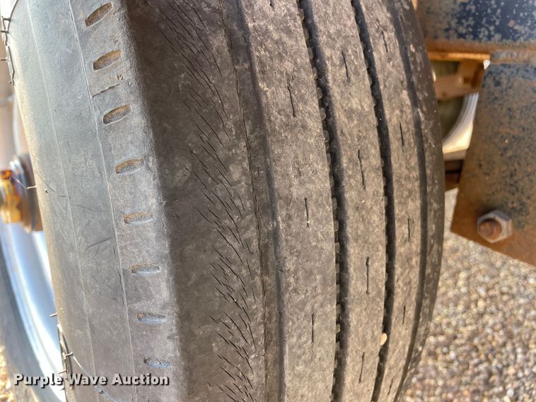 image for item DN5154 1999 Bohnert  flatbed trailer