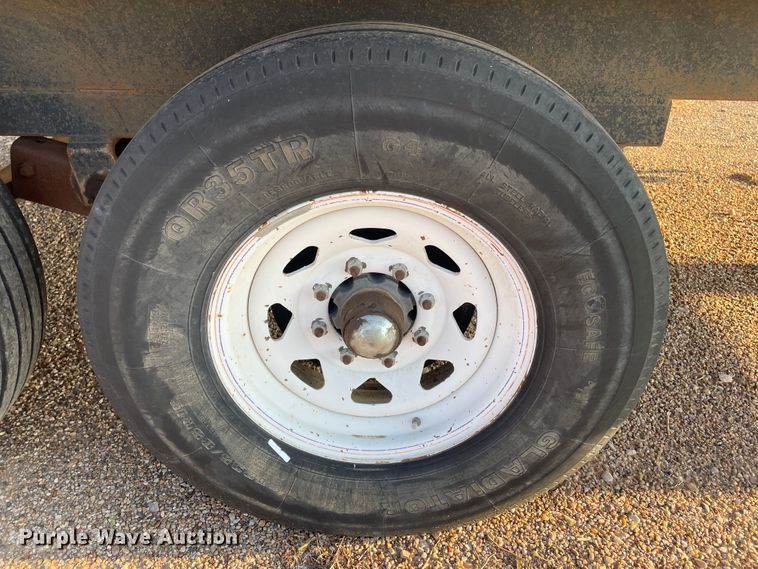 image for item DN5154 1999 Bohnert  flatbed trailer