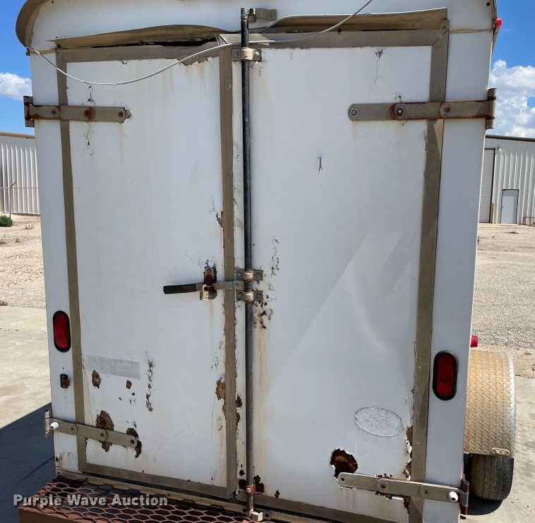 image for item DN5170 2002 Cary-On Cargo  enclosed cargo trailer