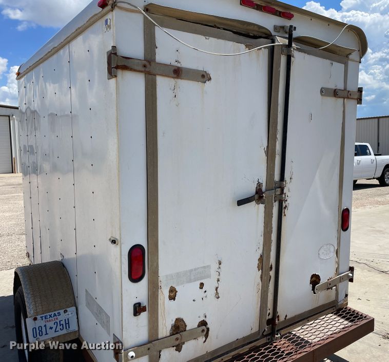 image for item DN5170 2002 Cary-On Cargo  enclosed cargo trailer
