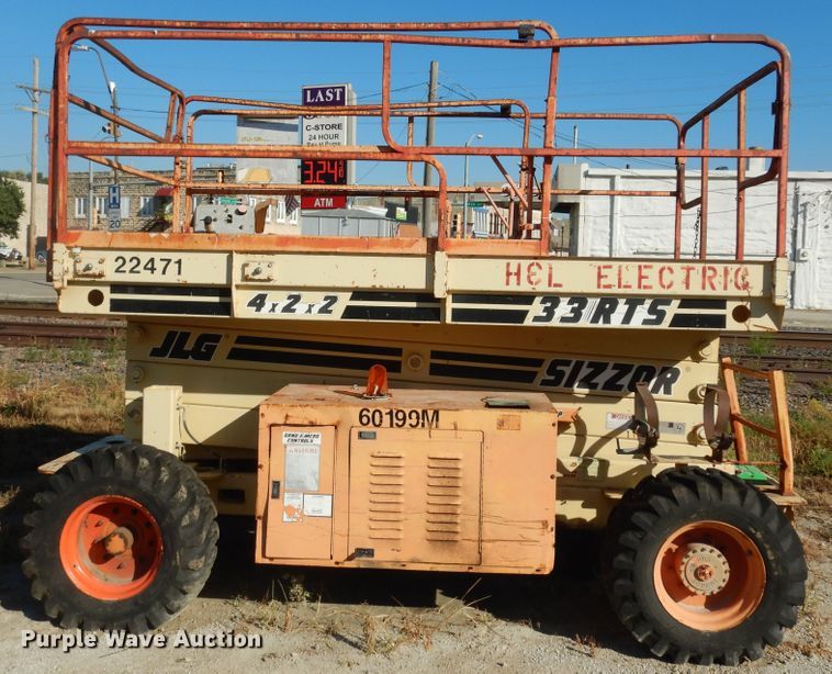 image for item DN6814 1996 JLG 33RTS  scissor lift