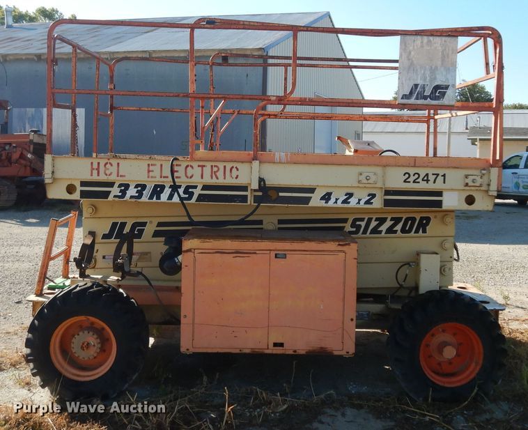 image for item DN6814 1996 JLG 33RTS  scissor lift