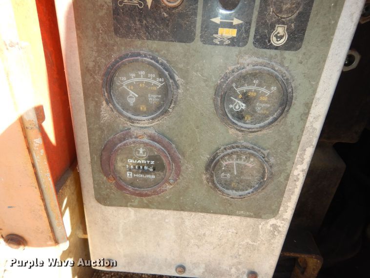 image for item DN6814 1996 JLG 33RTS  scissor lift