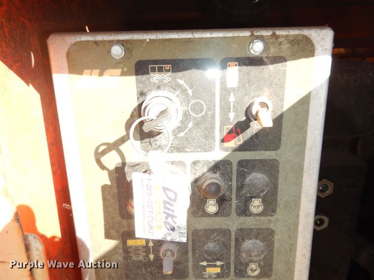 image for item DN6814 1996 JLG 33RTS  scissor lift