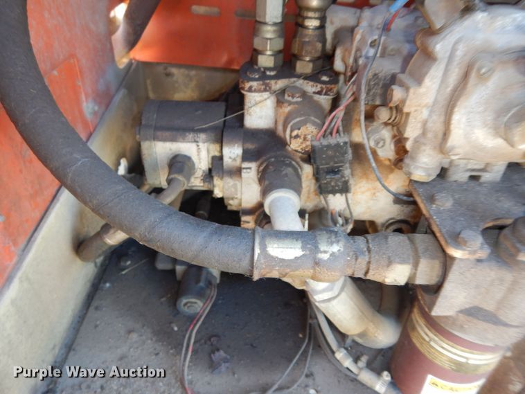 image for item DN6814 1996 JLG 33RTS  scissor lift