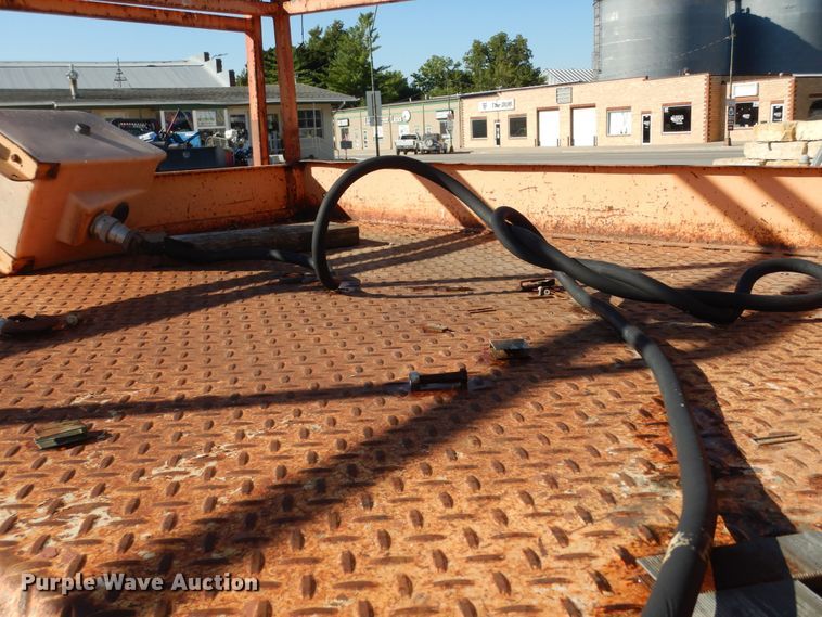 image for item DN6814 1996 JLG 33RTS  scissor lift