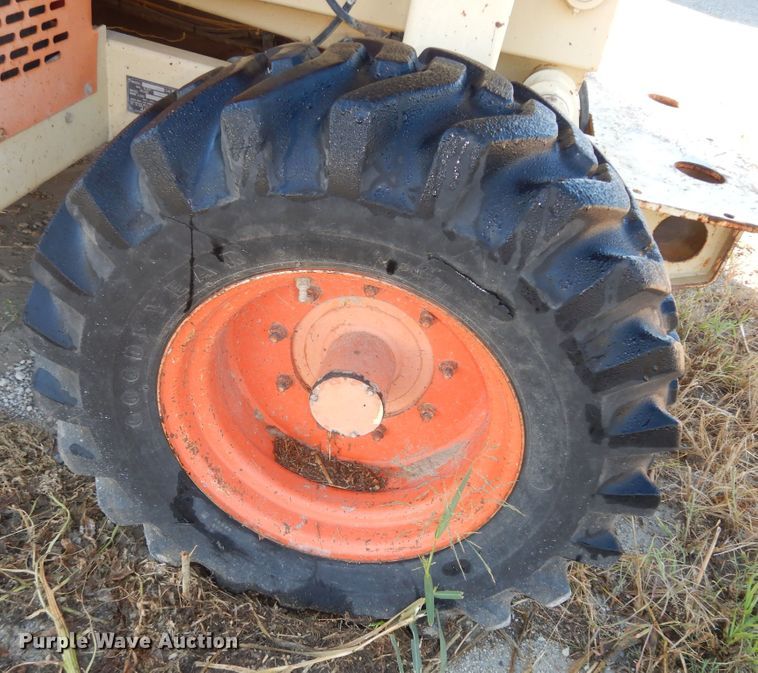 image for item DN6814 1996 JLG 33RTS  scissor lift