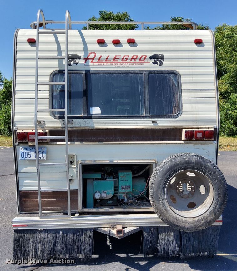 image for item DN6839 1984 Allegro  RV