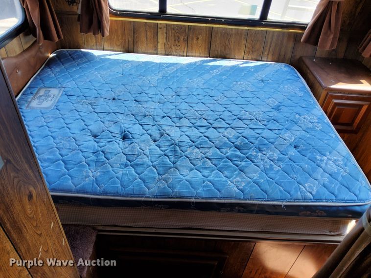 image for item DN6839 1984 Allegro  RV