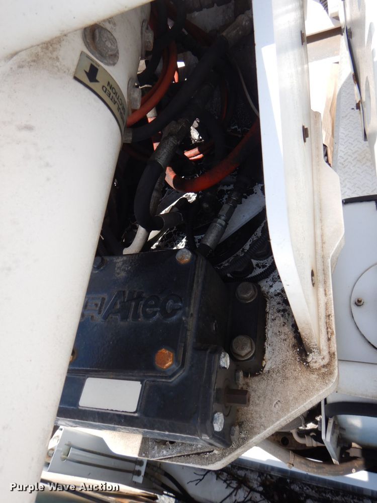 image for item DO1572 2006 Ford F550  bucket truck