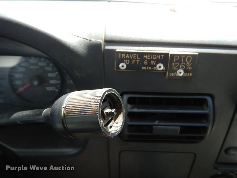 image for item DO1572 2006 Ford F550  bucket truck