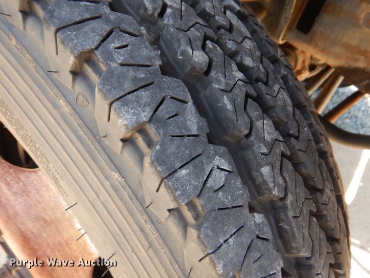 image for item DO1572 2006 Ford F550  bucket truck