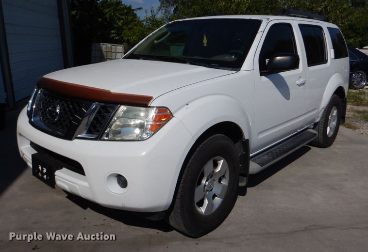 image for item DO1588 2008 Nissan Pathfinder  SUV