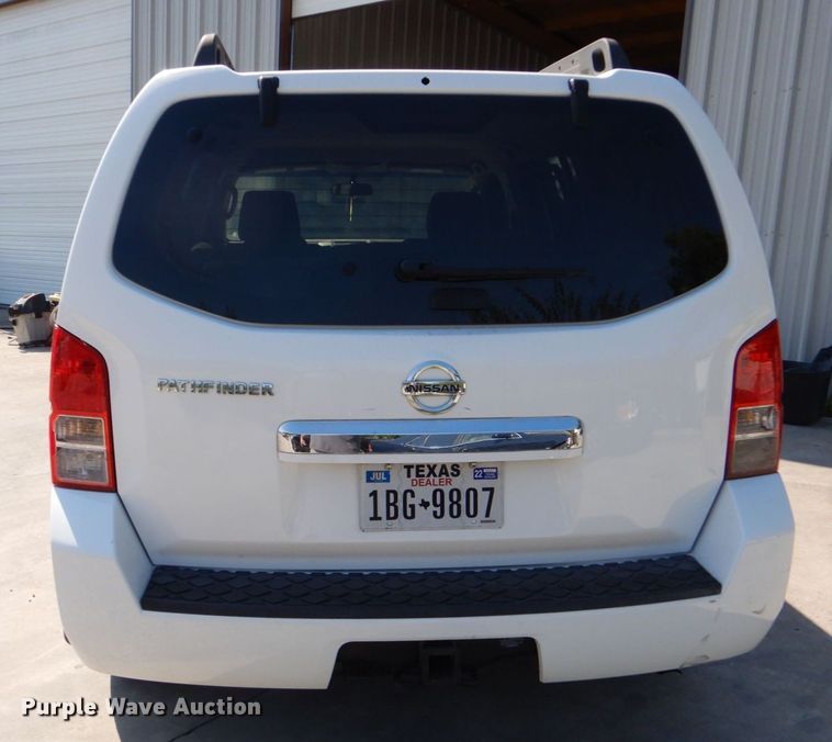 image for item DO1588 2008 Nissan Pathfinder  SUV