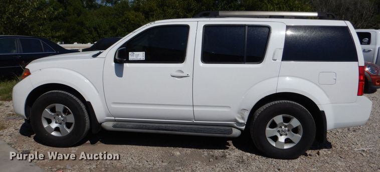 image for item DO1588 2008 Nissan Pathfinder  SUV