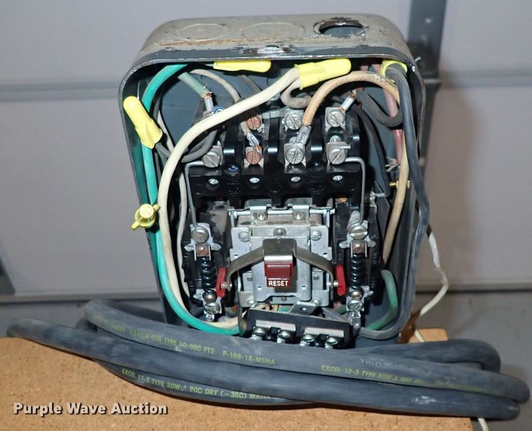 image for item DQ2870 DeWalt GE  radial arm saw