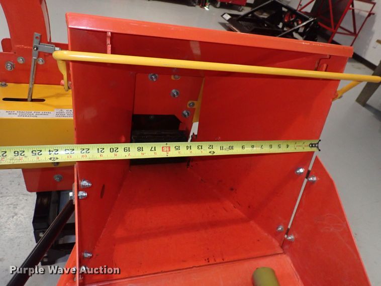 image for item DQ2872 Agri-Machinery WC-8  wood chipper