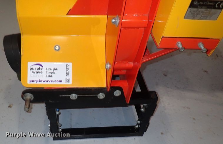 image for item DQ2872 Agri-Machinery WC-8  wood chipper