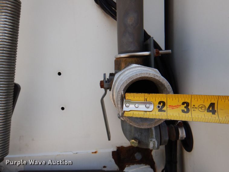 image for item DR2028 2007 Freightliner Business Class M2  street sweeper truck